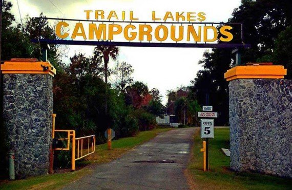 1-Trail-Lakes-Campground-Accueil.jpg