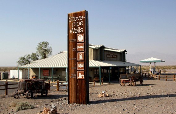 Stovepipe Wells Hotel