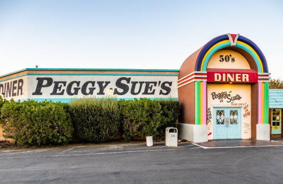 Peggy Sue's Diner - Barstow