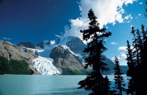 Mount Robson, British Columbia (Thompson-Okanagan)