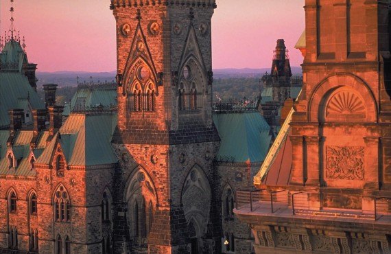 Edifices du Parlement (Tourisme Ottawa)